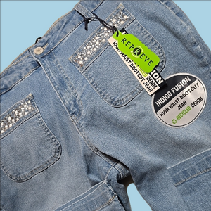 PEARL & SHINY 2 POCKETS on FRONT! Boot Cut Jeans- NWT